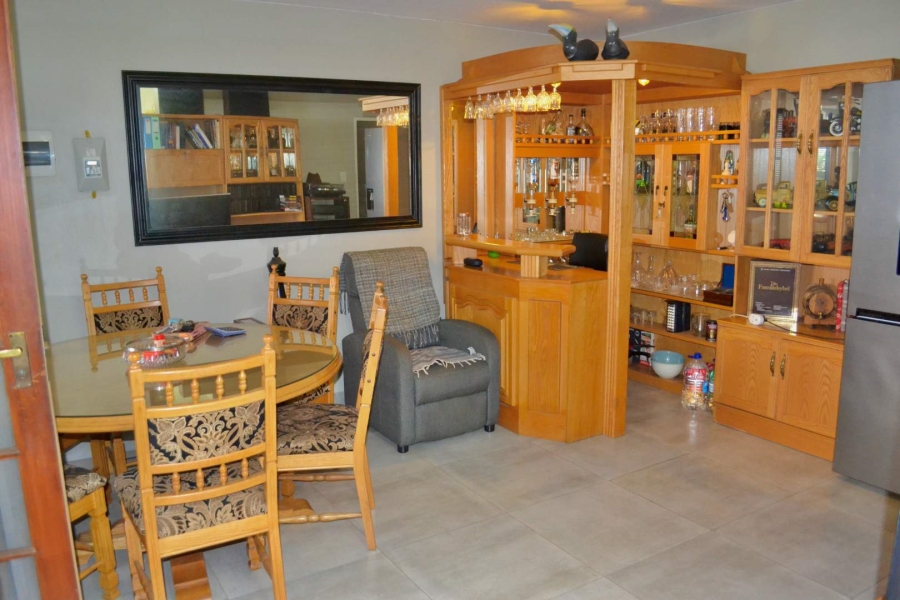 To Let 2 Bedroom Property for Rent in Boardwalk Gauteng