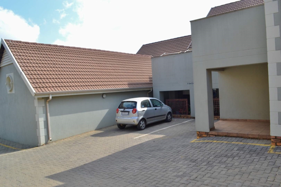 To Let 2 Bedroom Property for Rent in Boardwalk Gauteng