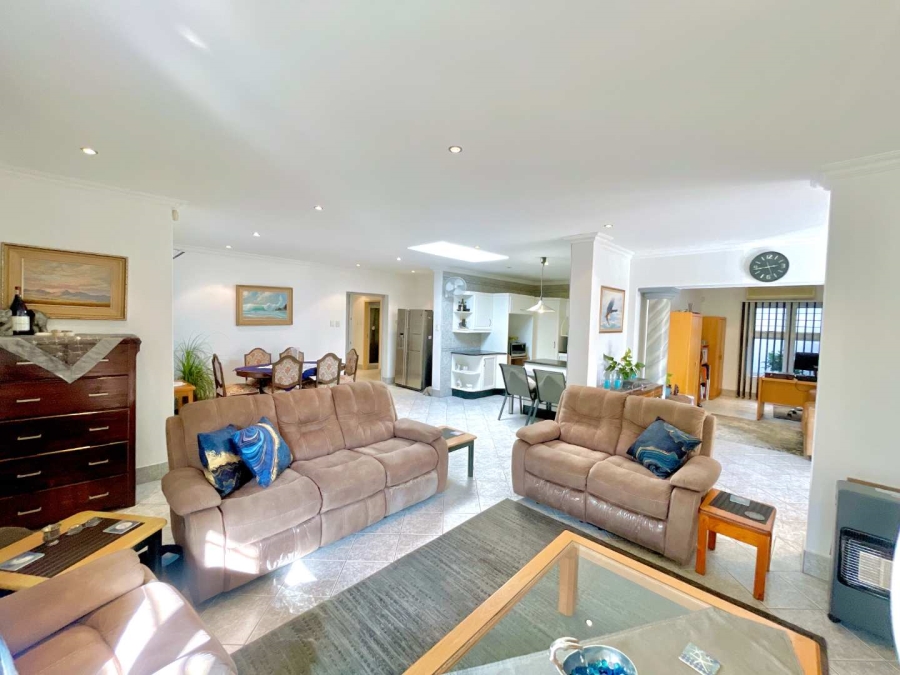 3 Bedroom Property for Sale in Die Wilgers Gauteng