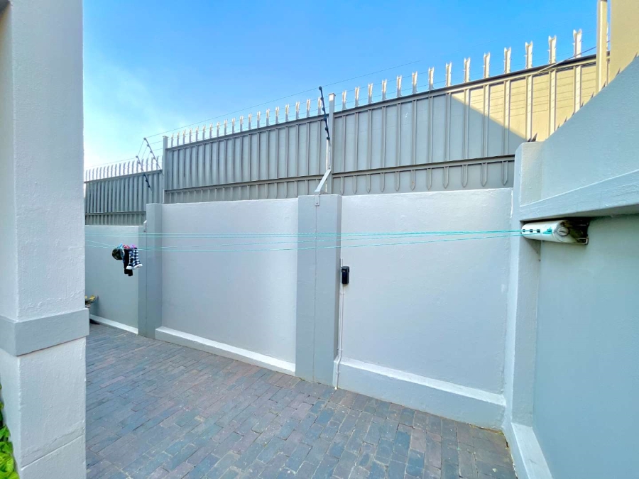 3 Bedroom Property for Sale in Die Wilgers Gauteng