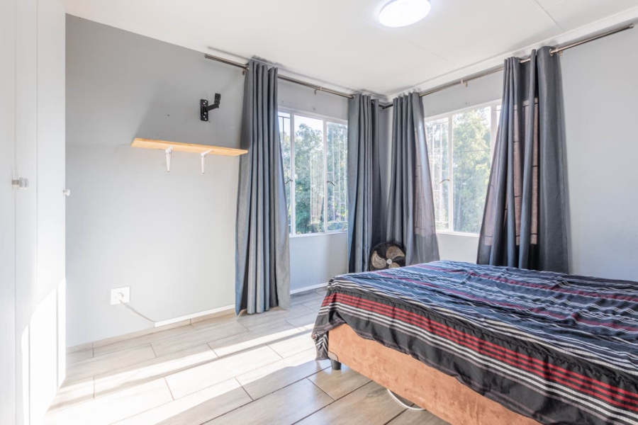 2 Bedroom Property for Sale in Wilgeheuwel Gauteng