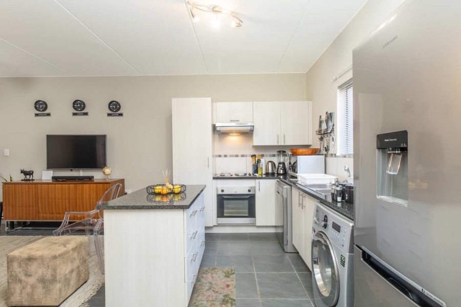 To Let 2 Bedroom Property for Rent in Honeydew Gauteng