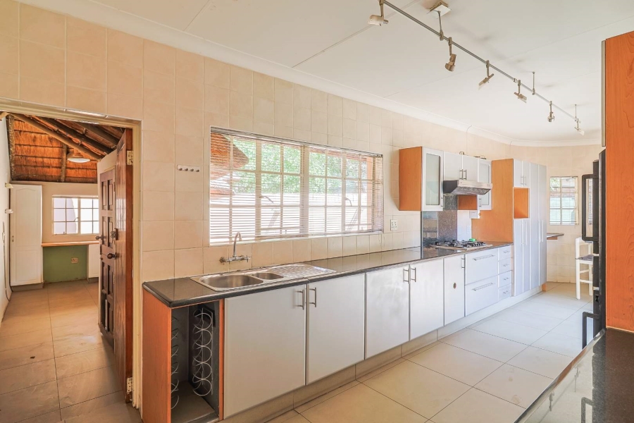 4 Bedroom Property for Sale in Weltevreden A H Gauteng