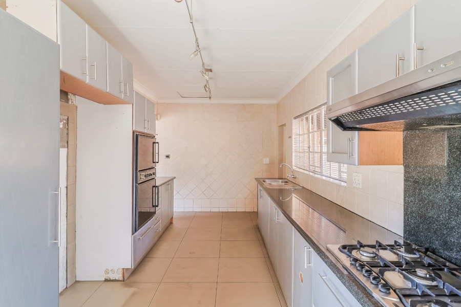 4 Bedroom Property for Sale in Weltevreden A H Gauteng