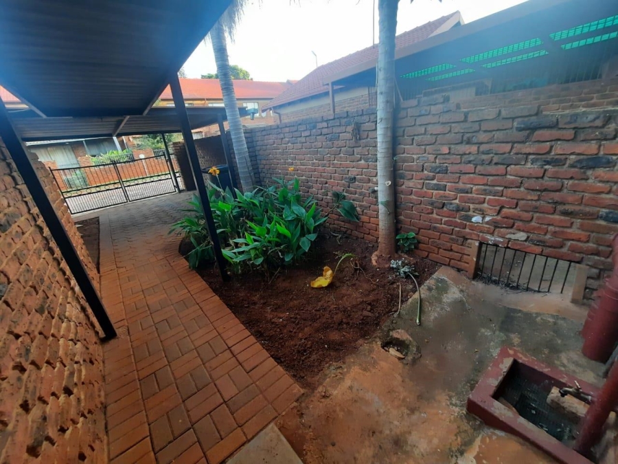 3 Bedroom Property for Sale in The Orchards Gauteng