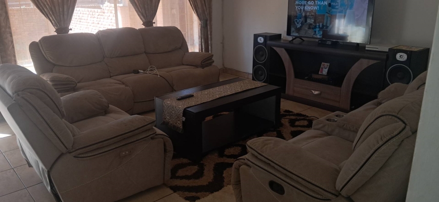 3 Bedroom Property for Sale in The Orchards Gauteng