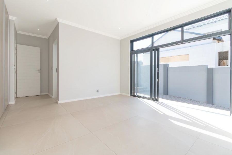 6 Bedroom Property for Sale in Waterfall Country Estate Gauteng