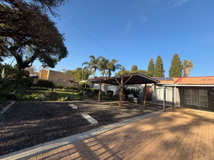 To Let 3 Bedroom Property for Rent in Strubensvallei Gauteng