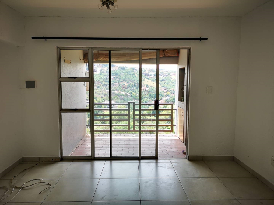 To Let 2 Bedroom Property for Rent in Glenvista Gauteng