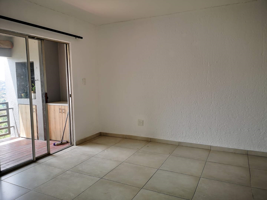 To Let 2 Bedroom Property for Rent in Glenvista Gauteng