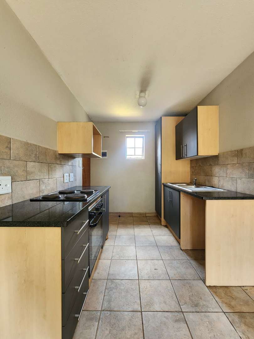 2 Bedroom Property for Sale in Annlin Gauteng