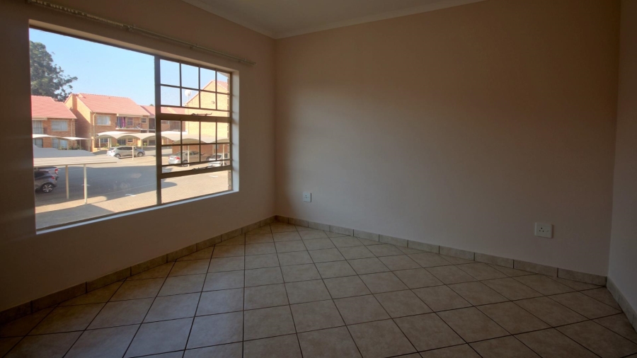 To Let 1 Bedroom Property for Rent in Elardus Park Gauteng