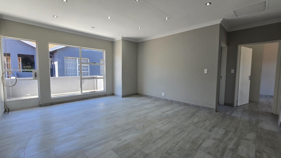 2 Bedroom Property for Sale in New Redruth Gauteng