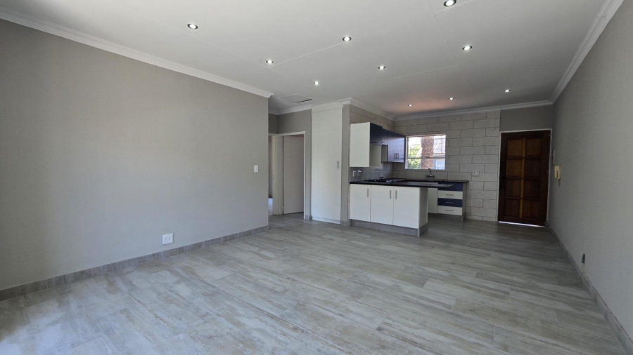 2 Bedroom Property for Sale in New Redruth Gauteng