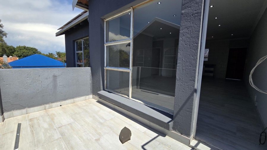 2 Bedroom Property for Sale in New Redruth Gauteng