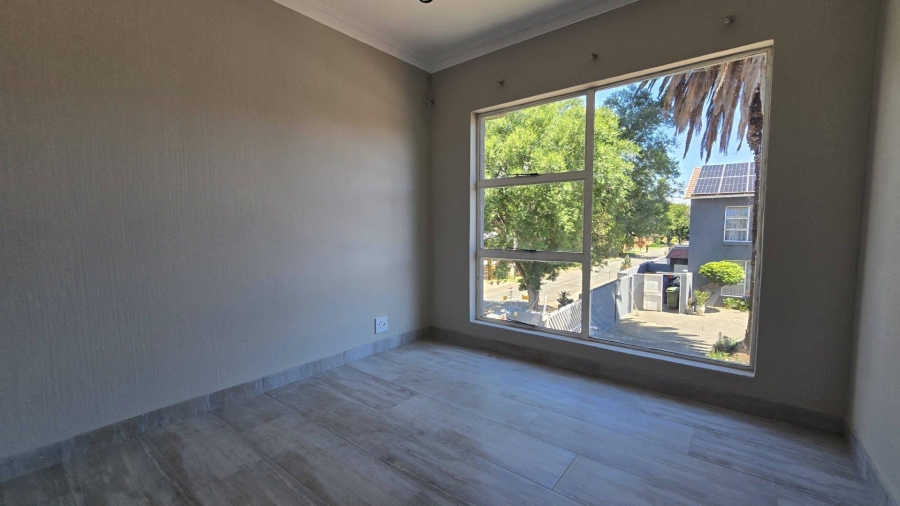 2 Bedroom Property for Sale in New Redruth Gauteng