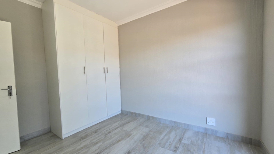 2 Bedroom Property for Sale in New Redruth Gauteng