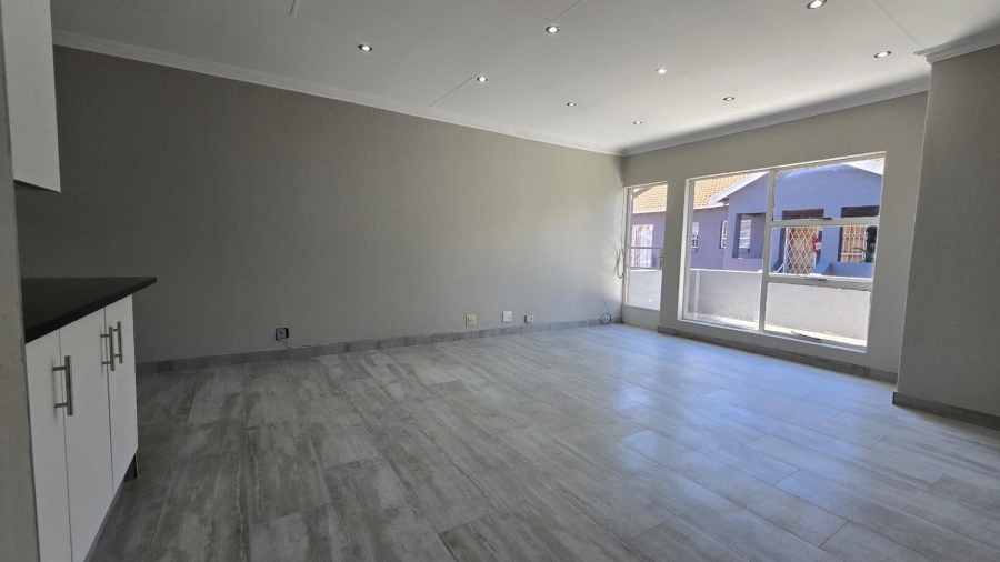 2 Bedroom Property for Sale in New Redruth Gauteng