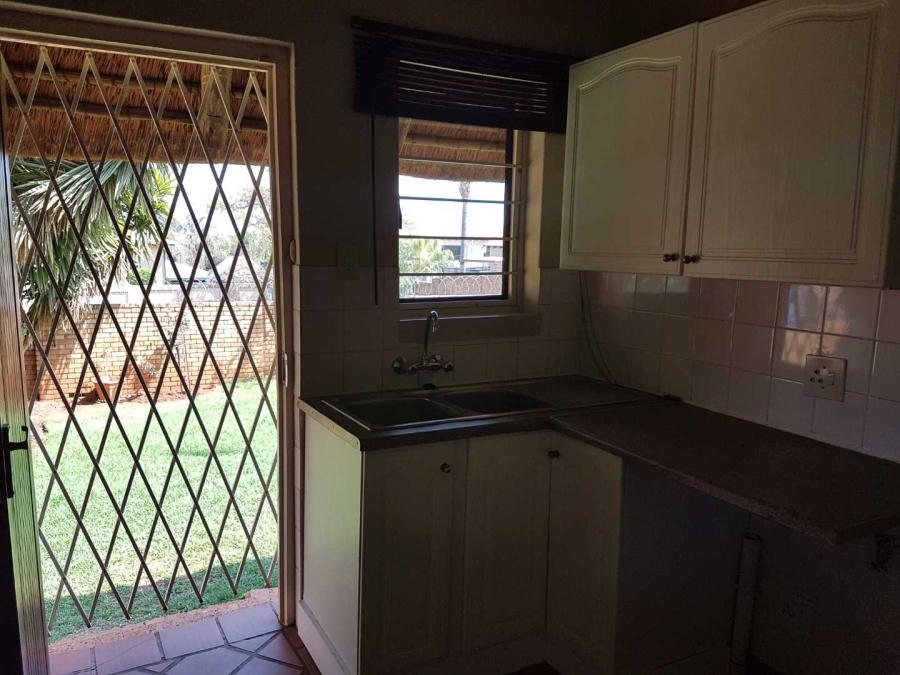 3 Bedroom Property for Sale in Faerie Glen Gauteng