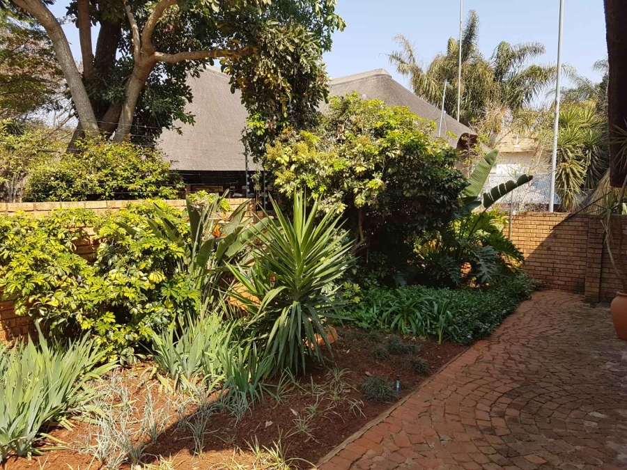 3 Bedroom Property for Sale in Faerie Glen Gauteng