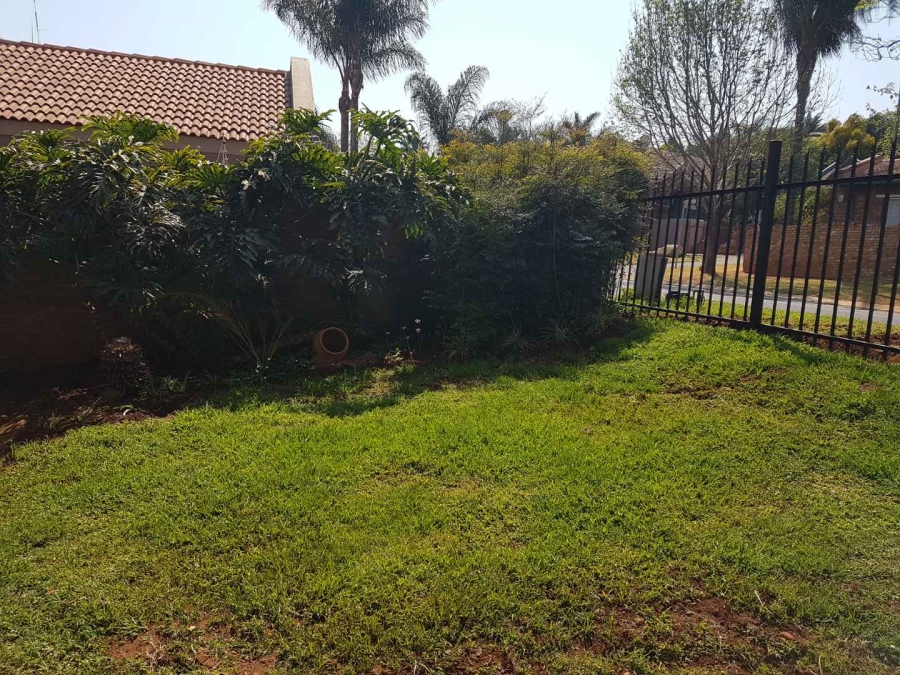 3 Bedroom Property for Sale in Faerie Glen Gauteng
