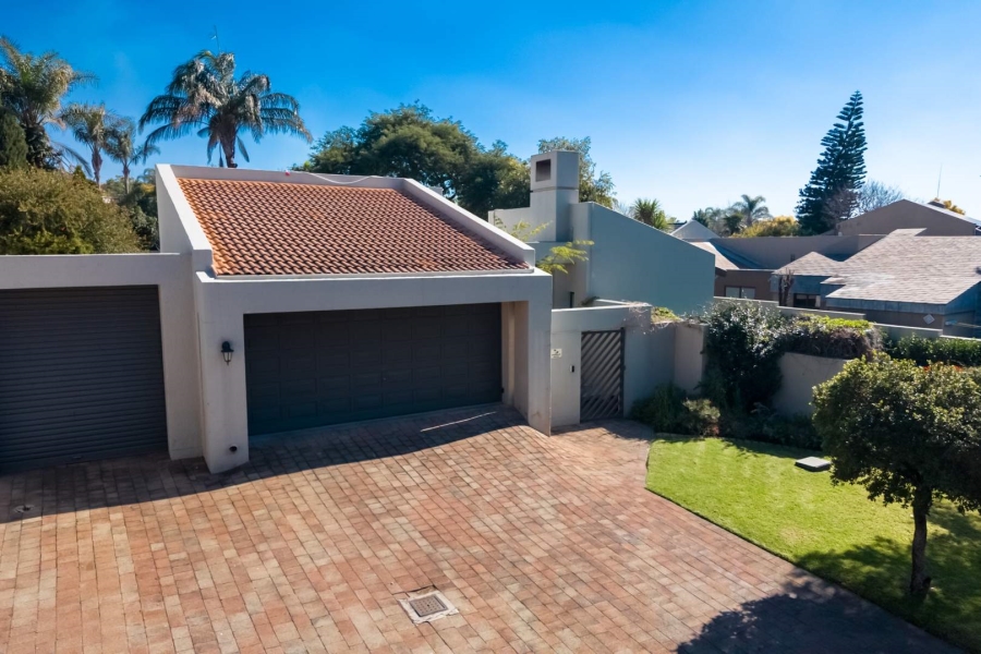 To Let 4 Bedroom Property for Rent in Fourways Gardens Gauteng