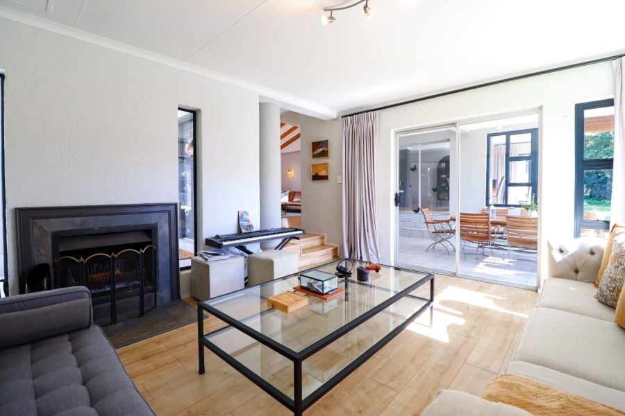 To Let 4 Bedroom Property for Rent in Fourways Gardens Gauteng