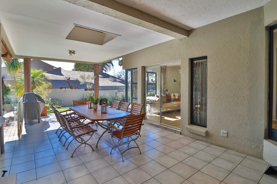 To Let 4 Bedroom Property for Rent in Fourways Gardens Gauteng