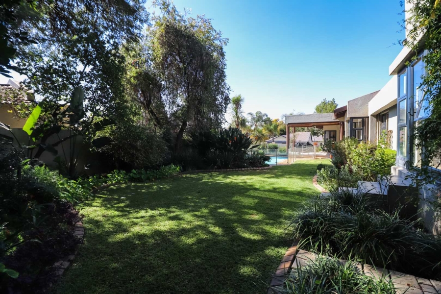 To Let 4 Bedroom Property for Rent in Fourways Gardens Gauteng