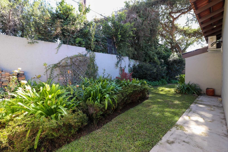 To Let 4 Bedroom Property for Rent in Fourways Gardens Gauteng