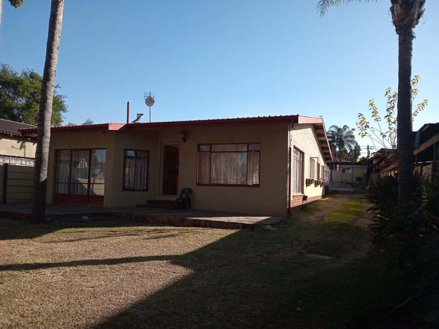 3 Bedroom Property for Sale in Jan Niemand Park Gauteng