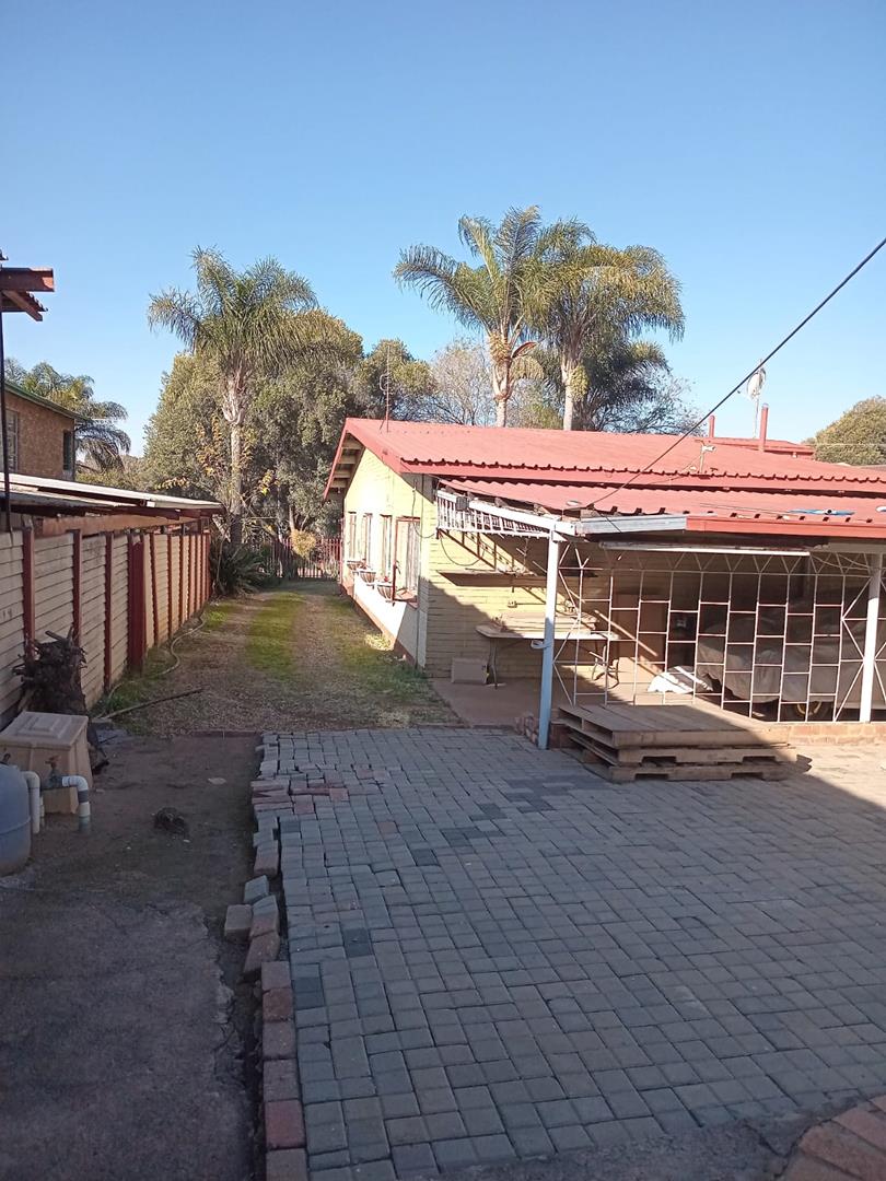 3 Bedroom Property for Sale in Jan Niemand Park Gauteng