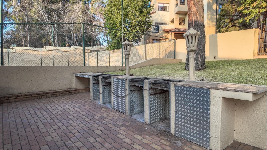 2 Bedroom Property for Sale in Bryanston Gauteng