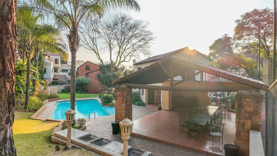 2 Bedroom Property for Sale in Bryanston Gauteng