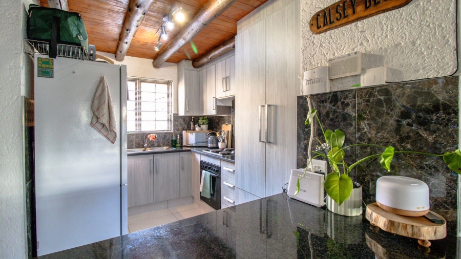 2 Bedroom Property for Sale in Bryanston Gauteng