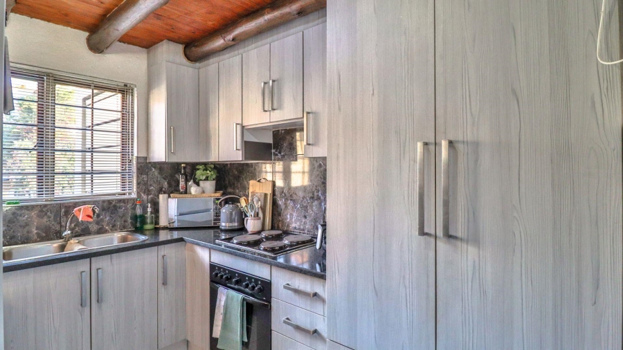 2 Bedroom Property for Sale in Bryanston Gauteng