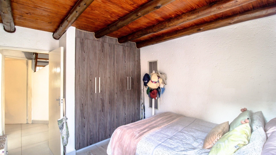 2 Bedroom Property for Sale in Bryanston Gauteng