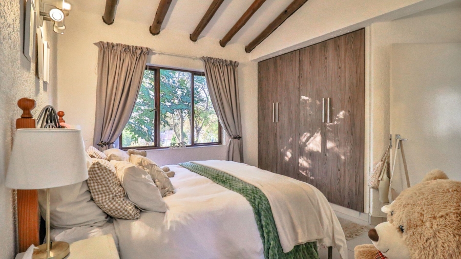 2 Bedroom Property for Sale in Bryanston Gauteng