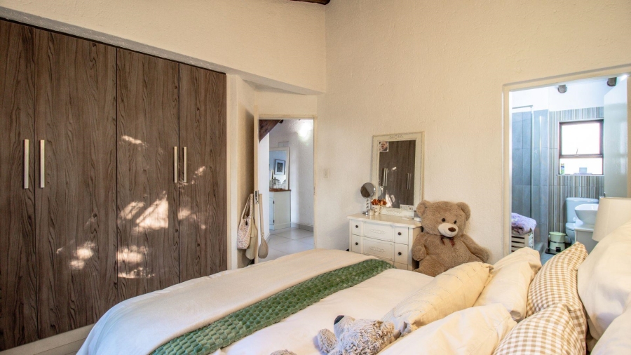 2 Bedroom Property for Sale in Bryanston Gauteng