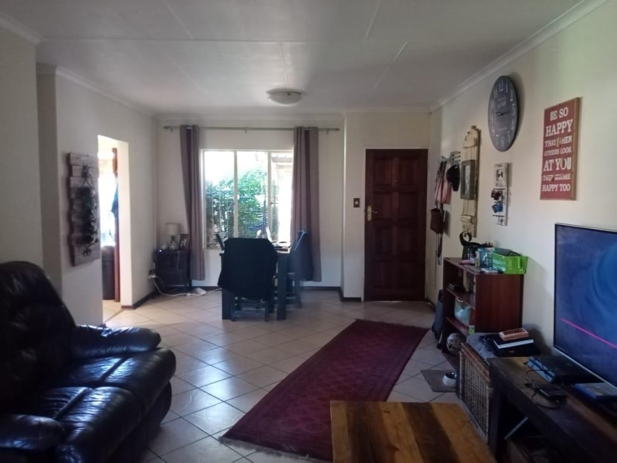 2 Bedroom Property for Sale in Wapadrand Gauteng