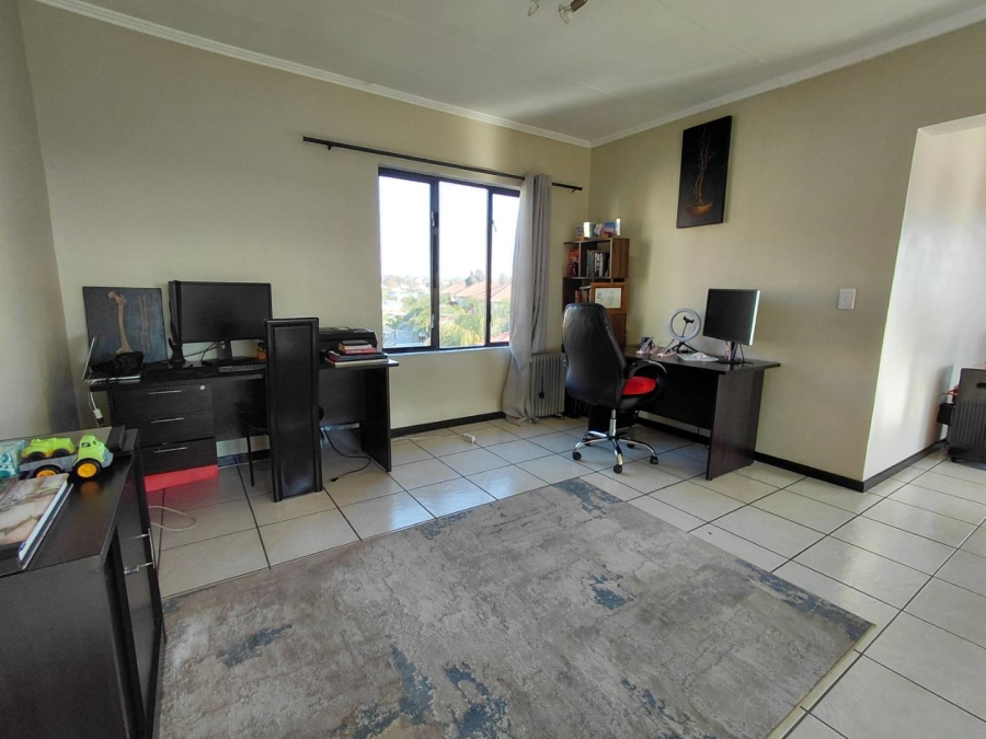 2 Bedroom Property for Sale in Sunninghill Gauteng