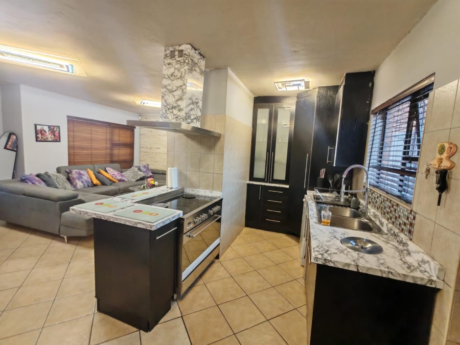 3 Bedroom Property for Sale in Klopperpark Gauteng