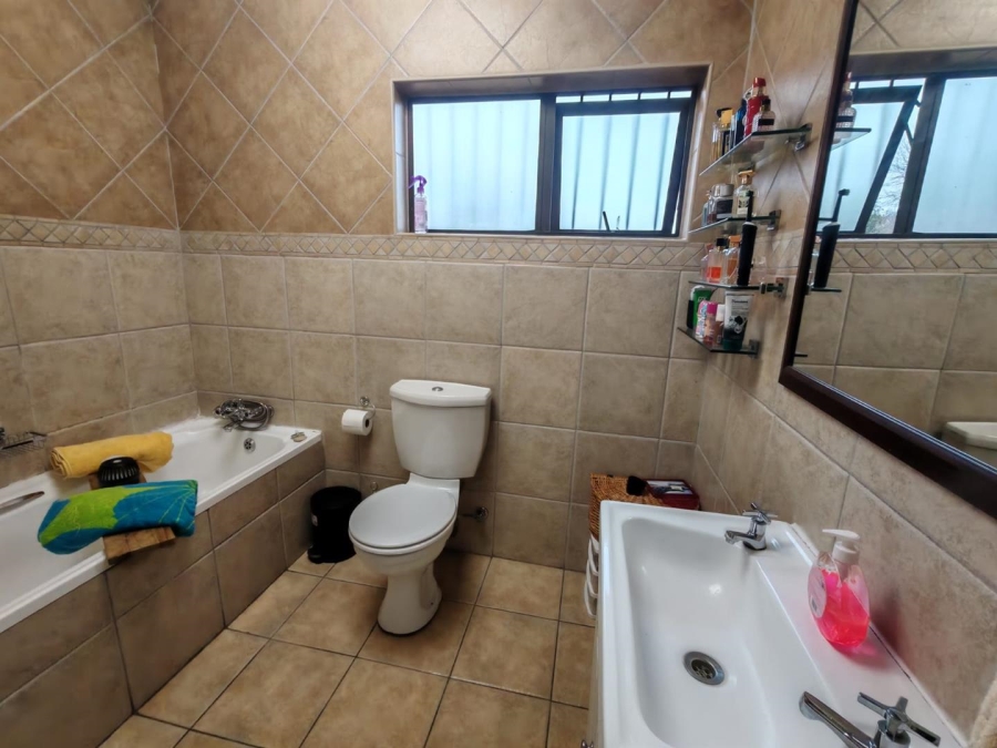 3 Bedroom Property for Sale in Klopperpark Gauteng