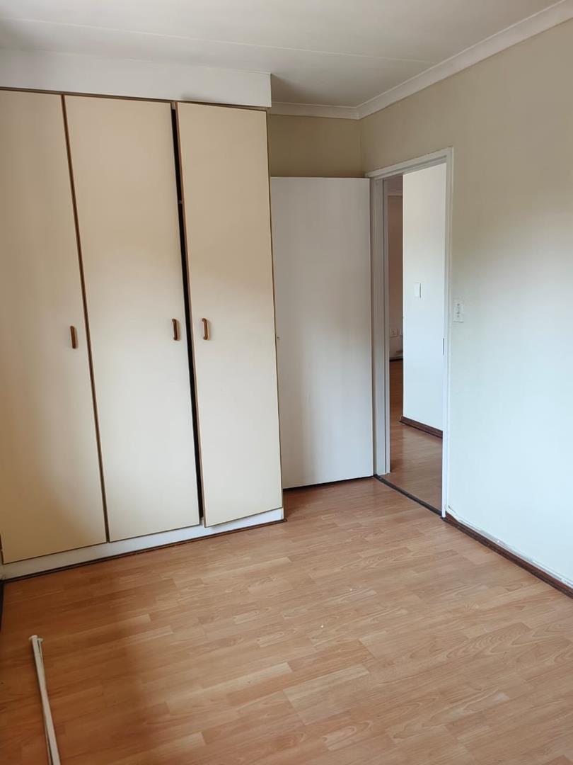 To Let 3 Bedroom Property for Rent in South Crest Gauteng