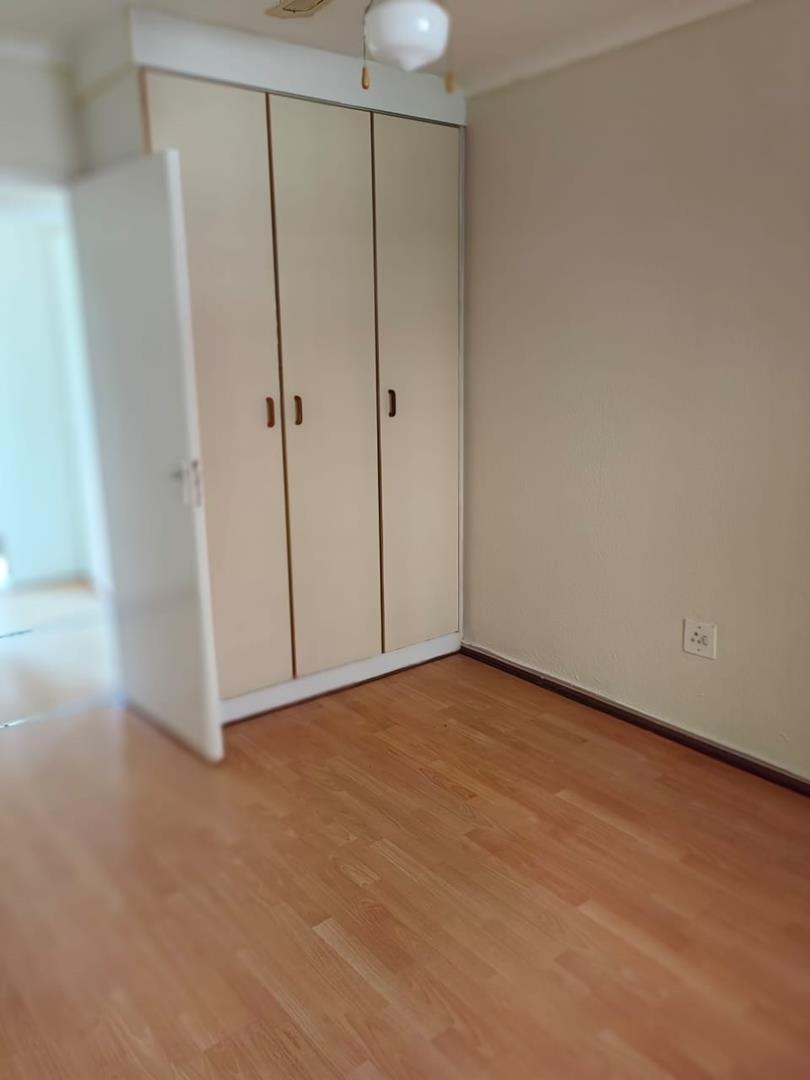 To Let 3 Bedroom Property for Rent in South Crest Gauteng