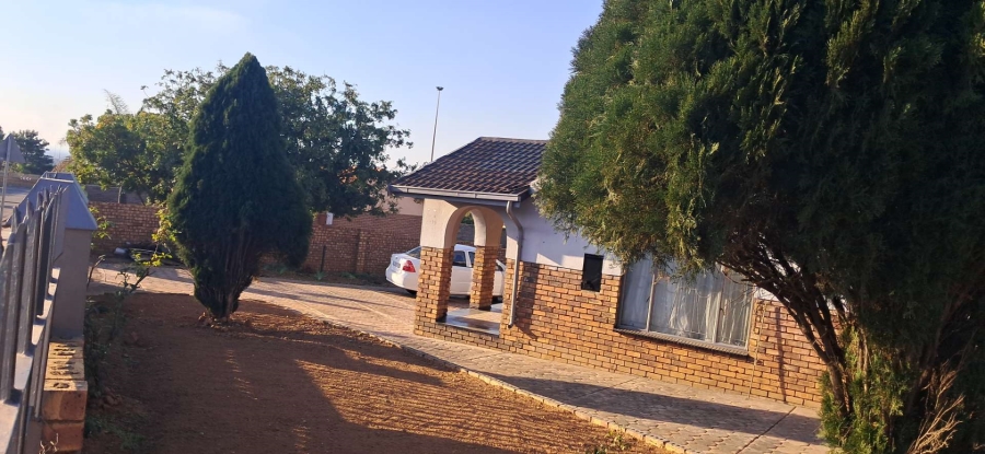 3 Bedroom Property for Sale in Soshanguve DD Gauteng
