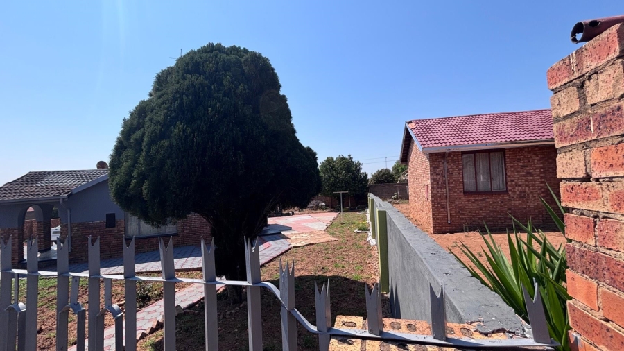 3 Bedroom Property for Sale in Soshanguve DD Gauteng