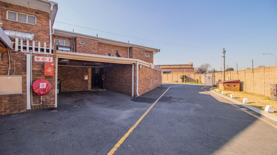 2 Bedroom Property for Sale in Benoni Central Gauteng