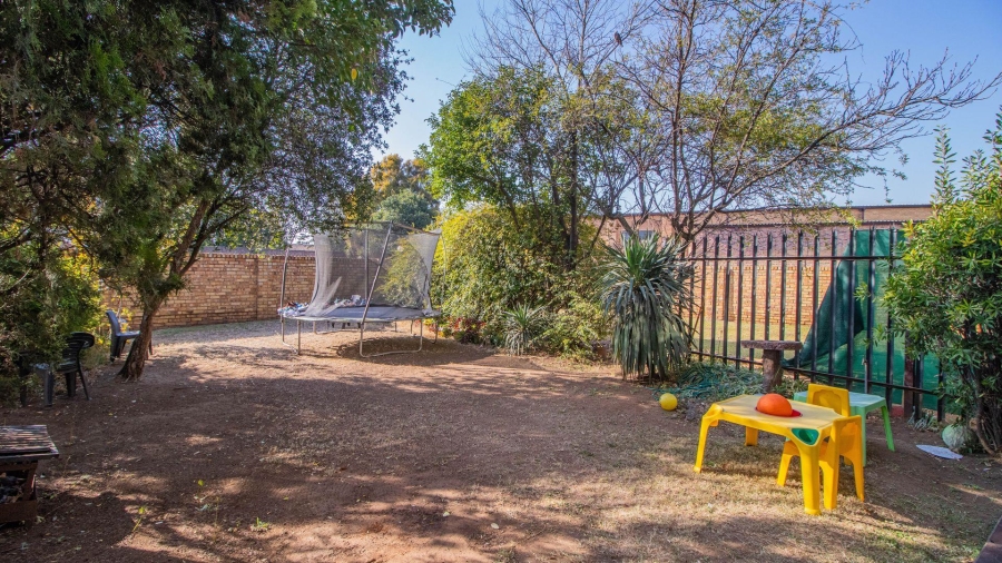 2 Bedroom Property for Sale in Benoni Central Gauteng