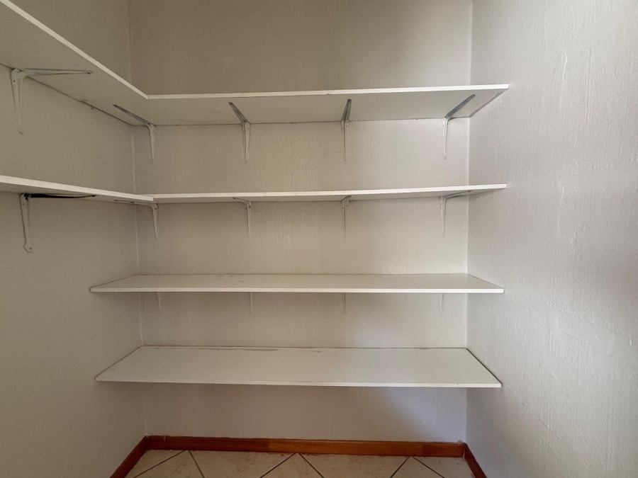 To Let 3 Bedroom Property for Rent in Sundowner Gauteng